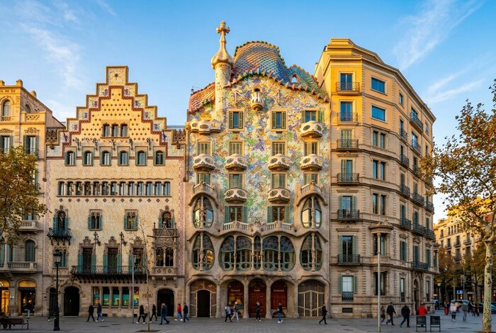 Casa Batllo, Barcelona: the bone-like columns and undulating stone facade.